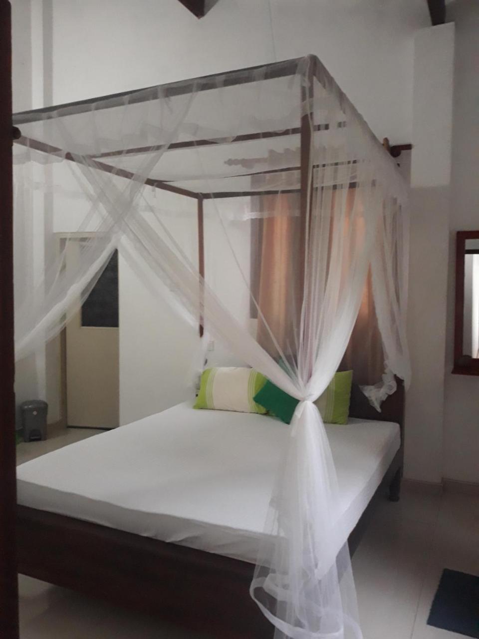 Arcade Beach Hotel Bentota Esterno foto